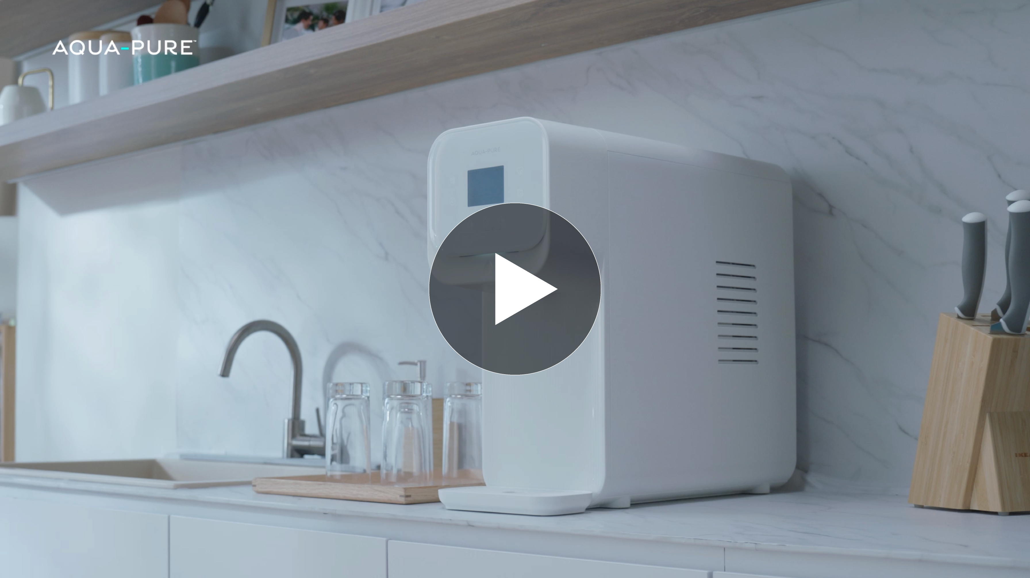 Máy lọc nước để bàn sang trọng và thời thượng